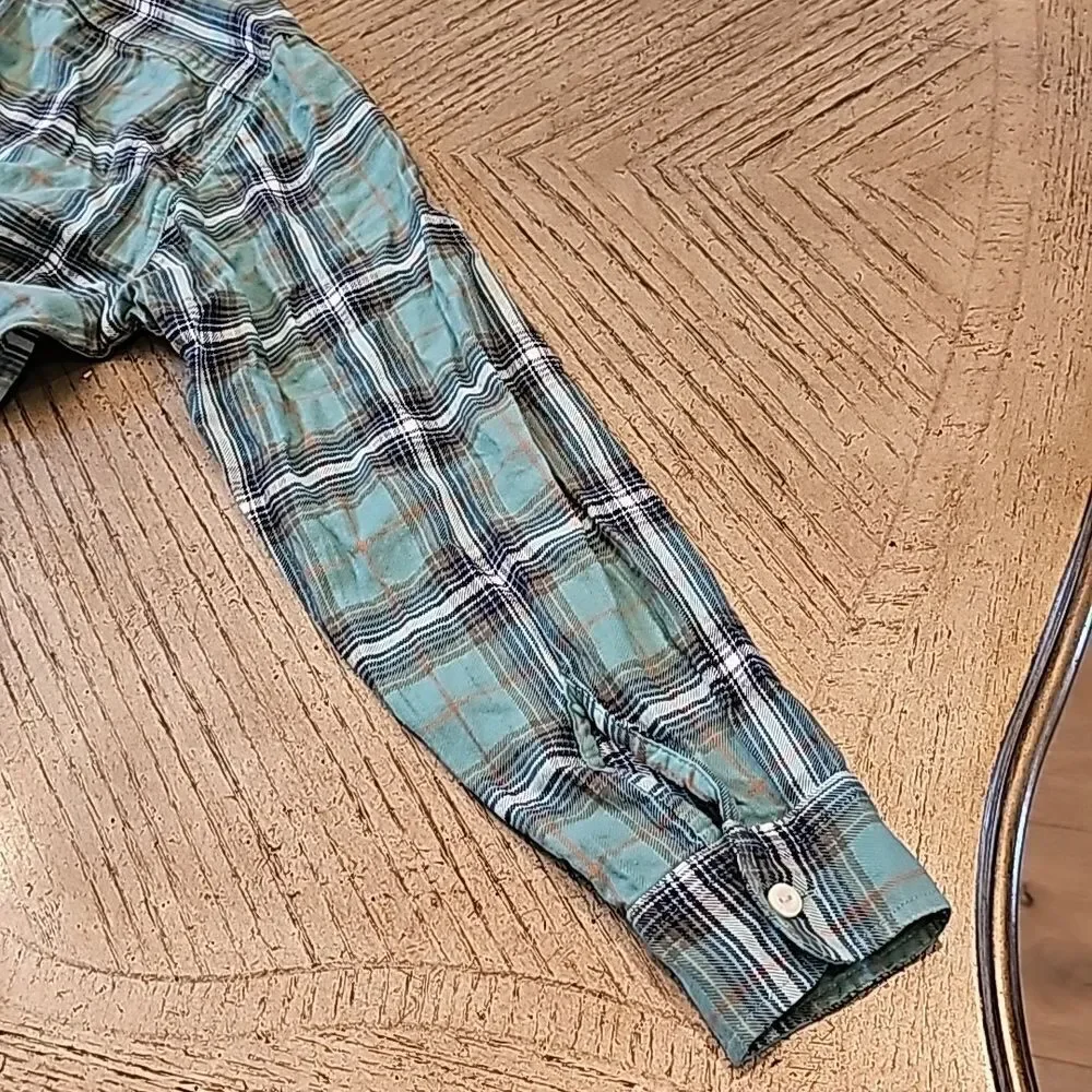 Levi's M relaxed plaid button down shirt